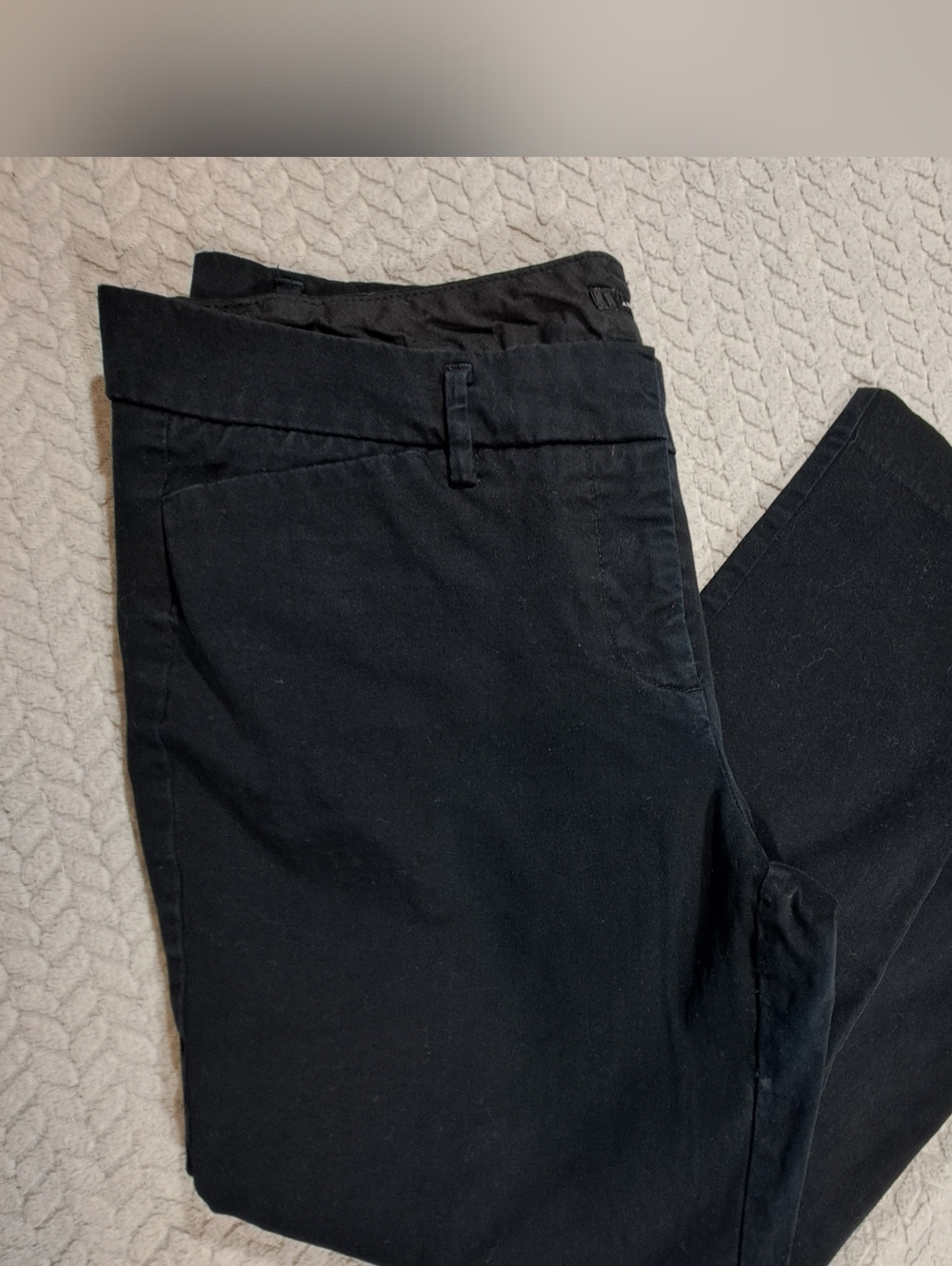 Worthington Black Cropped Ankle Pants